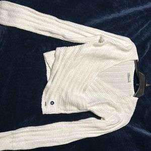 Holster long sleeve crop top. Brand new with tags. Women’s size M. White.
